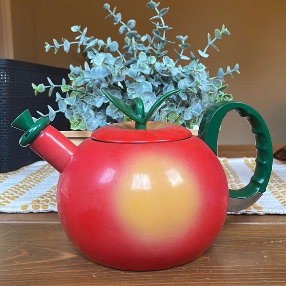 Other - Vintage Copco Peach Tomato Kettle